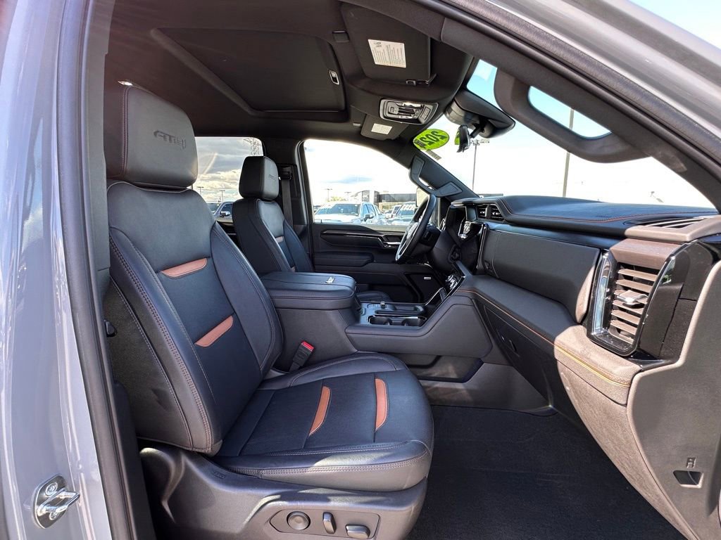 Used 2024 GMC Sierra 2500 AT4 w/ AT4 Premium Plus Package AWD/4WD image 12