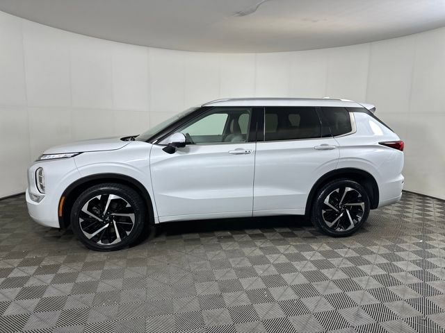 Used 2024 Mitsubishi Outlander SEL image 6