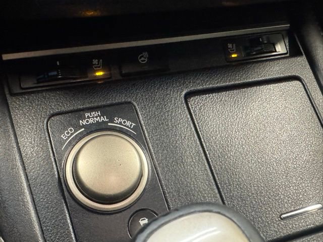 Used 2016 Lexus ES 350 w/ Navigation System Package image 17