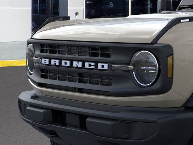 New 2025 Ford Bronco 4-Door image 38