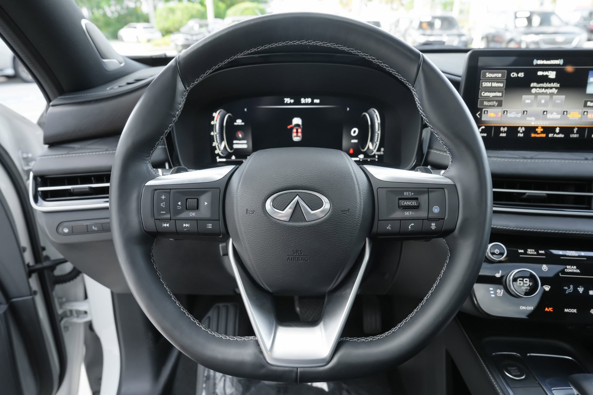 Certified 2022 INFINITI QX60 Autograph w/ Cargo Package FWD image 9