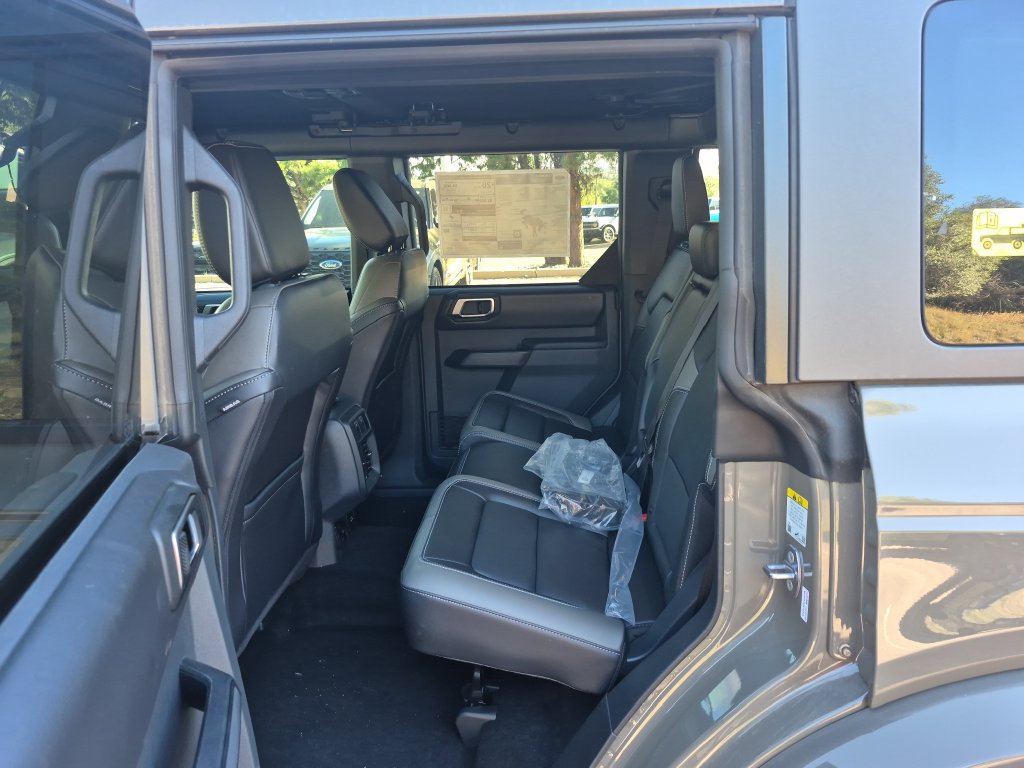 New 2026 Ford Bronco Outer Banks AWD/4WD image 18