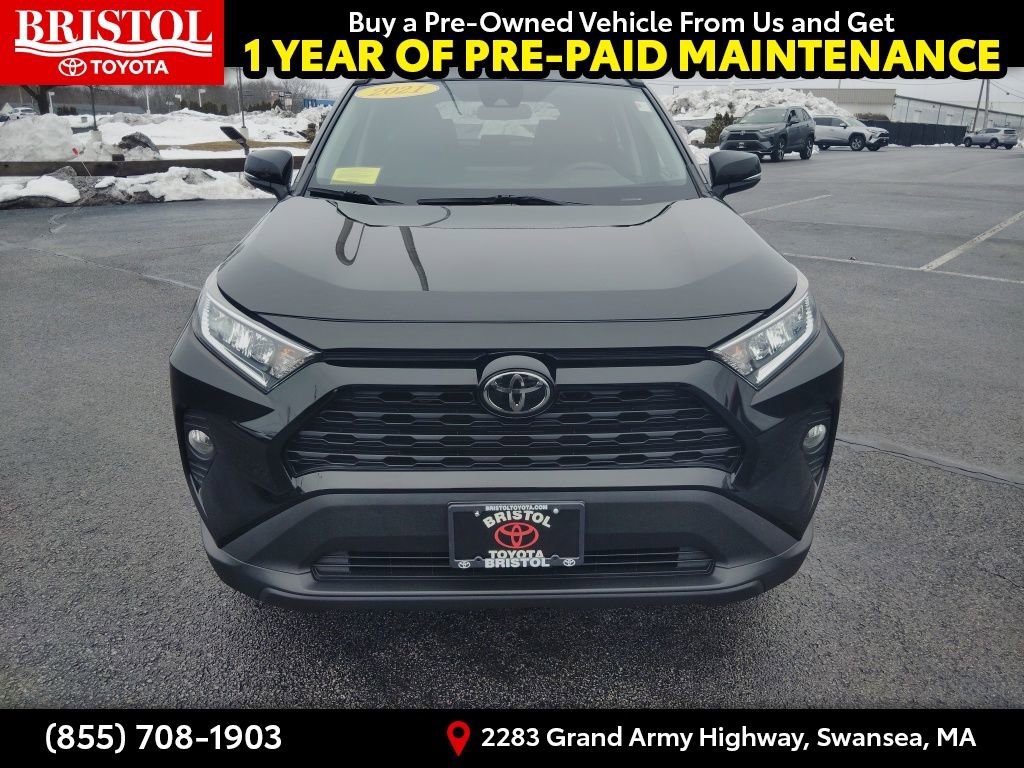 Used 2021 Toyota RAV4 XLE image 2