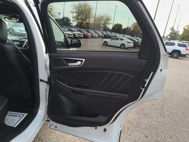 Used 2020 Ford Edge ST w/ Equipment Group 401A image 16