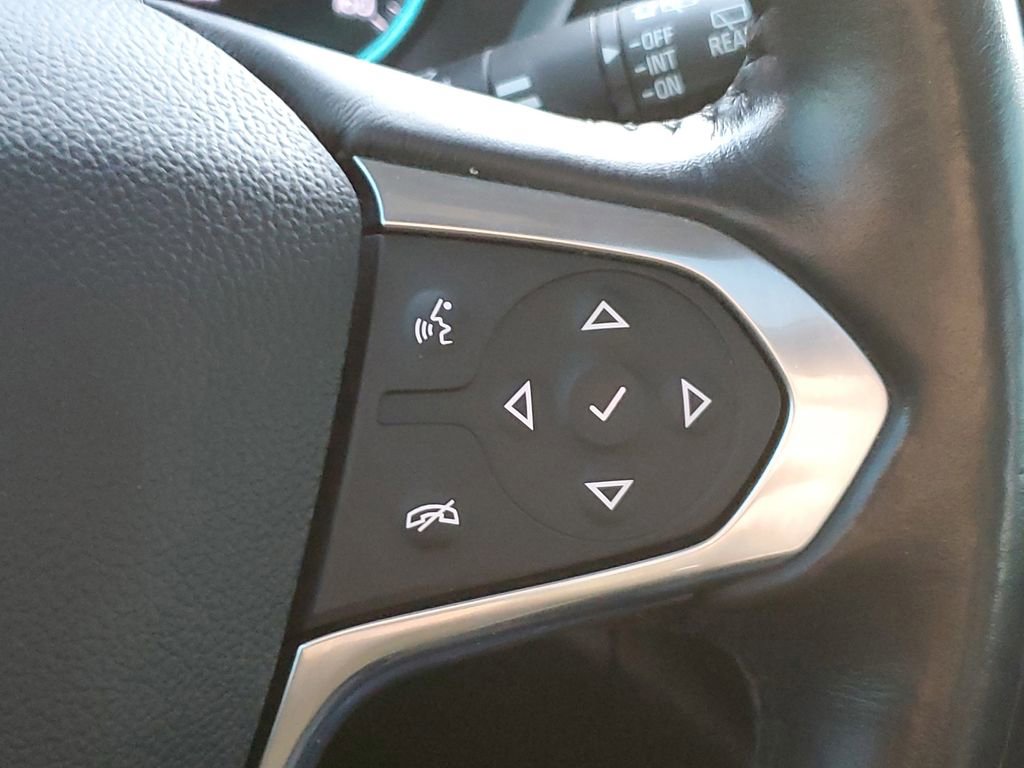 Used 2020 Chevrolet Traverse LT image 14