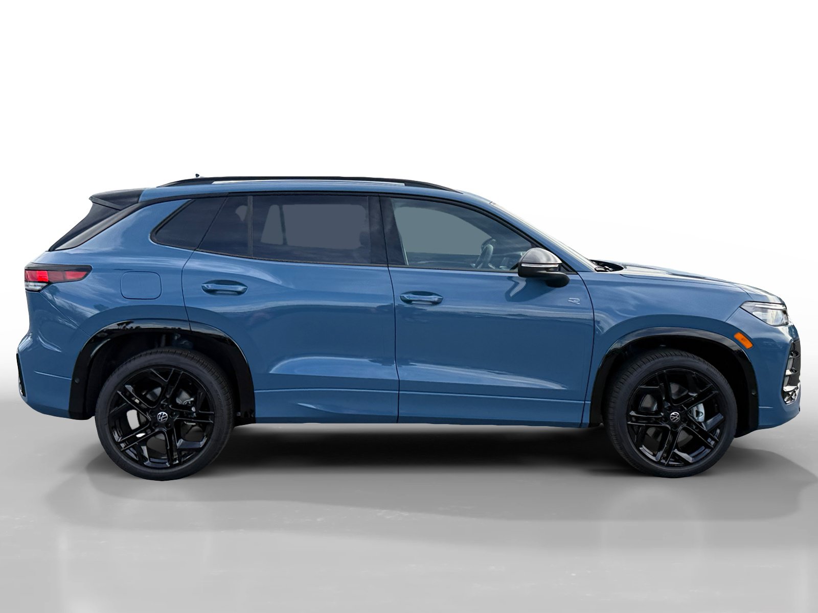 New 2026 Volkswagen Tiguan SE R-Line AWD/4WD image 6