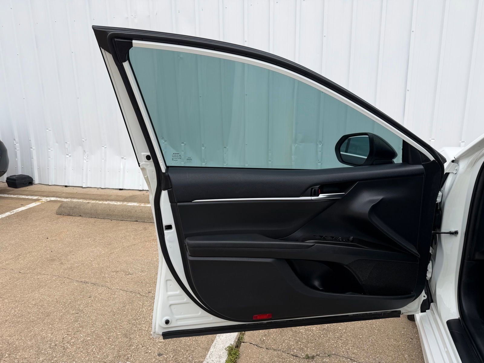 Used 2022 Toyota Camry SE FWD image 21