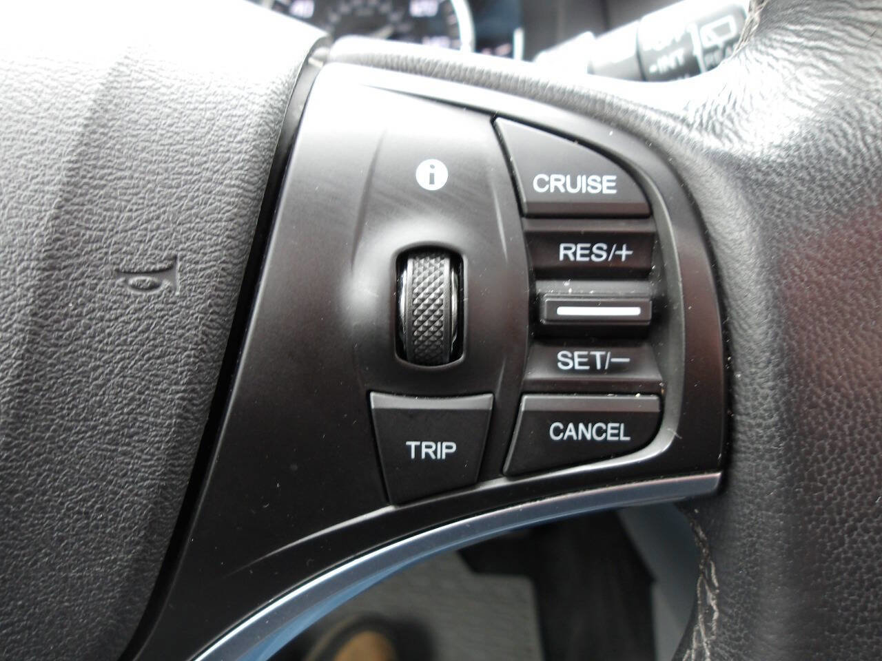 Used 2016 Acura MDX SH-AWD image 24