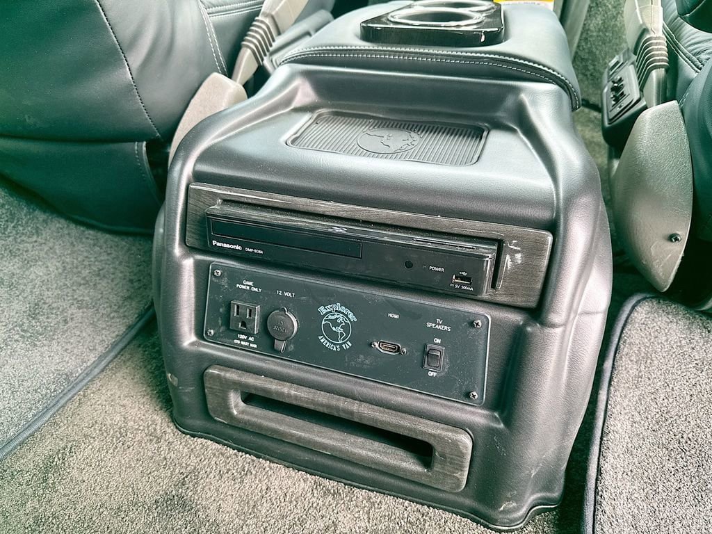 New 2026 GMC Savana 2500 Extended w/ Driver Convenience Package RWD image 25