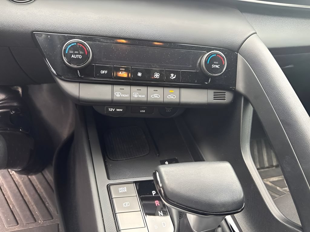 Certified 2025 Hyundai Elantra Sport FWD image 12