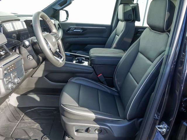 New 2026 Chevrolet Suburban Premier image 16