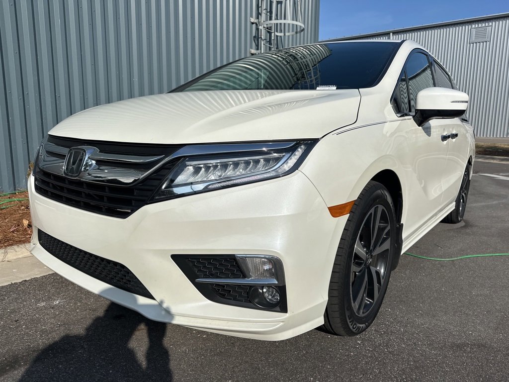 Used 2018 Honda Odyssey Elite image 3