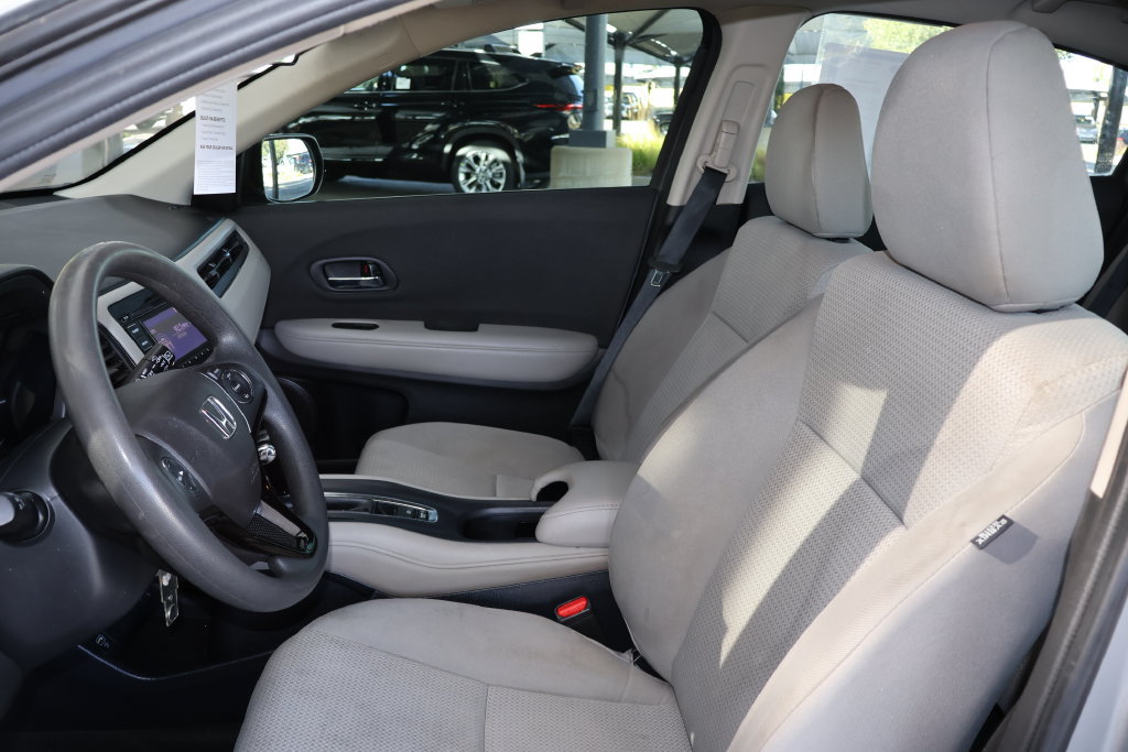 Used 2022 Honda HR-V LX image 6