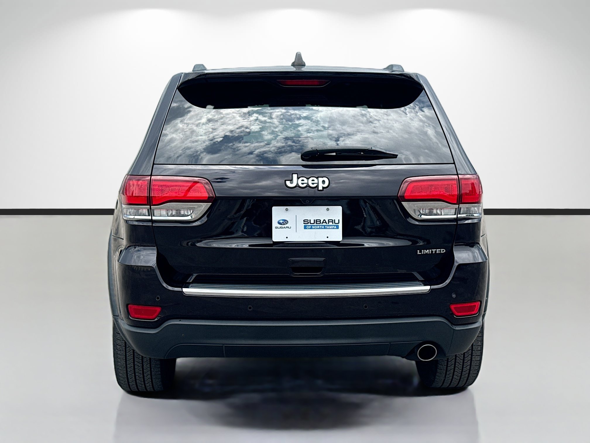 Used 2020 Jeep Grand Cherokee Limited RWD image 4