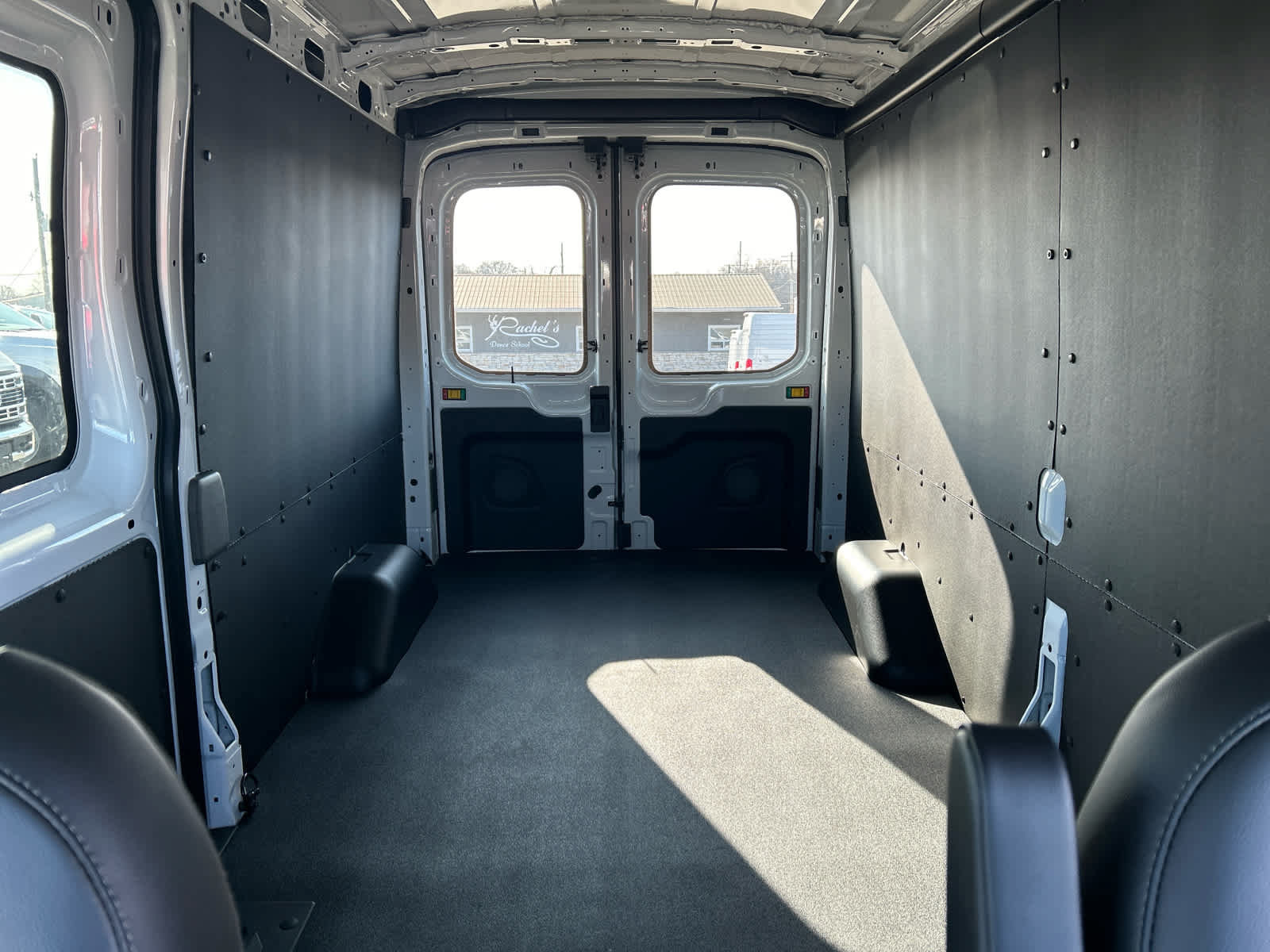New 2026 Ford Transit 250 148 Medium Roof w/ Load Area Protection Package RWD image 15