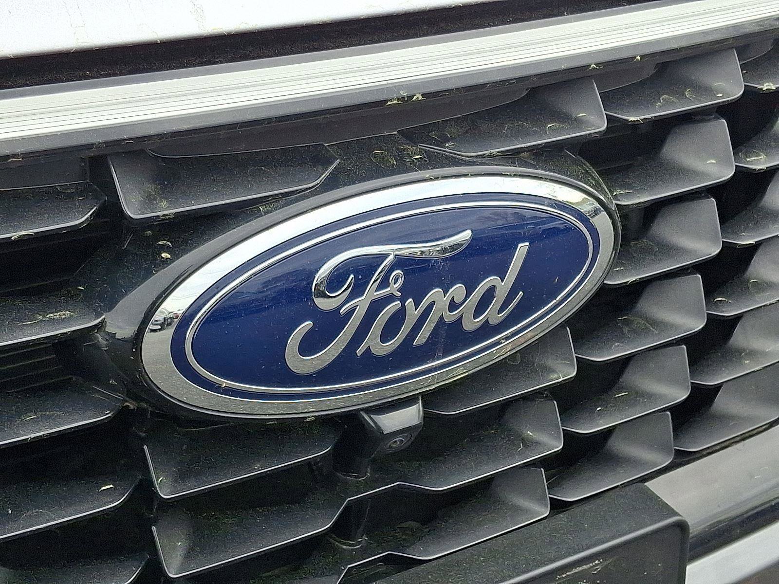 Used 2023 Ford Escape Platinum AWD/4WD image 13