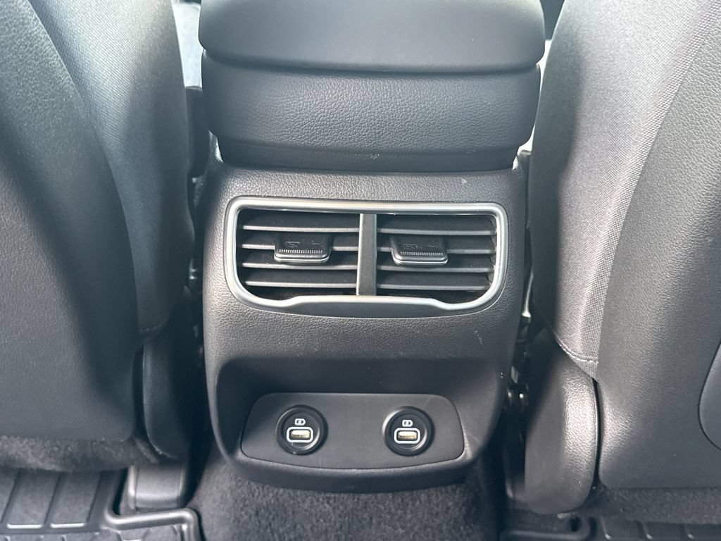 Used 2022 Hyundai Santa Fe SEL w/ Convenience Package FWD image 26