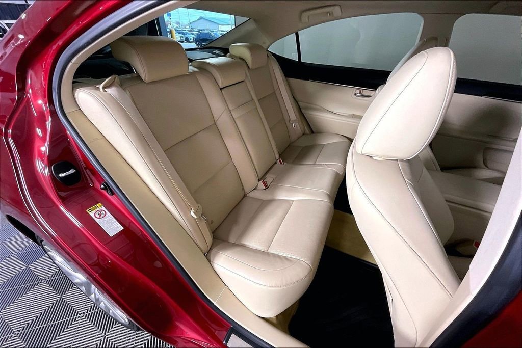 Used 2015 Lexus ES 350 image 35