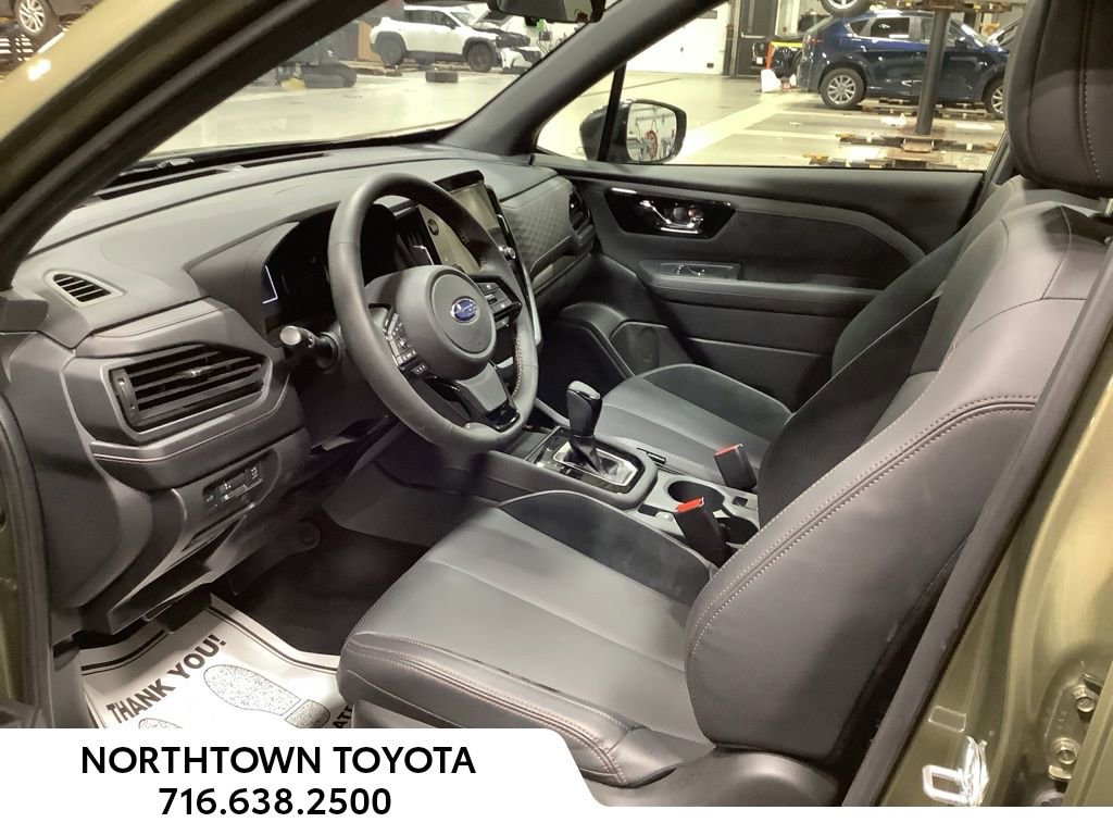Used 2025 Subaru Forester Touring image 5