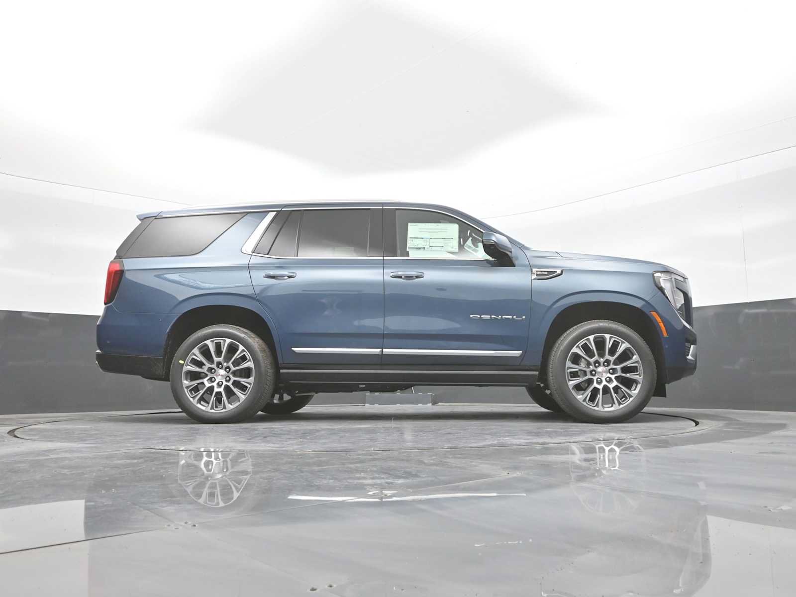 New 2027 GMC Yukon Denali w/ Denali Reserve Package AWD/4WD image 25