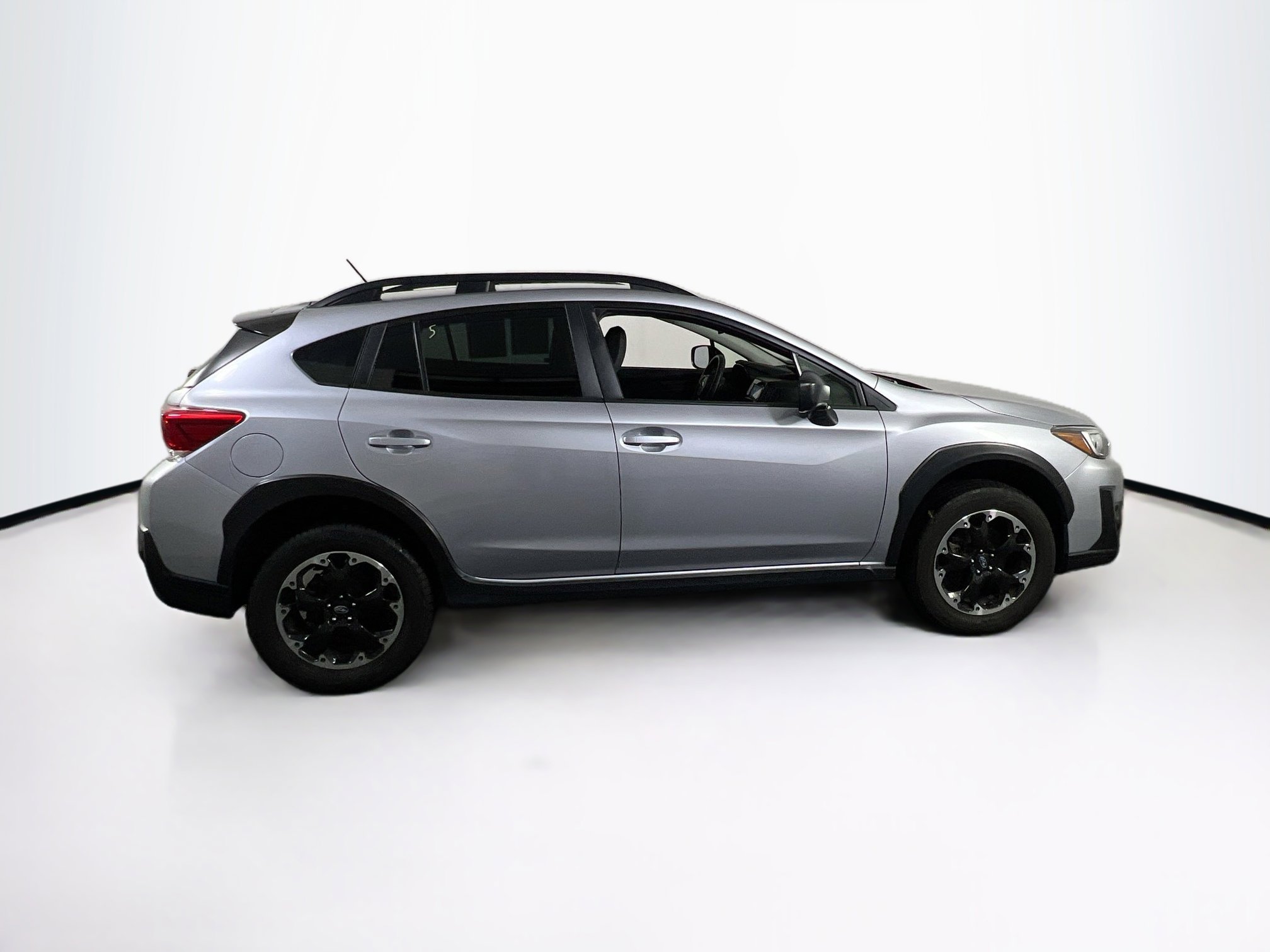 Used 2023 Subaru Crosstrek 2.0i image 4