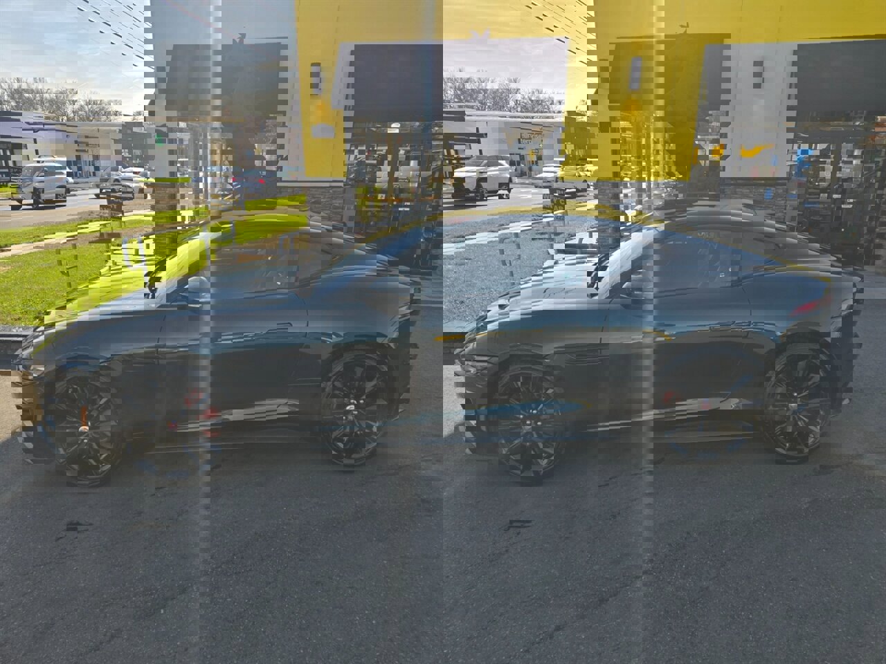 Used 2021 Jaguar F-TYPE R image 29