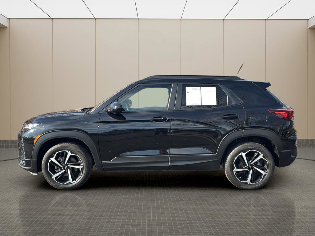 Used 2023 Chevrolet TrailBlazer RS w/ Convenience Package image 2