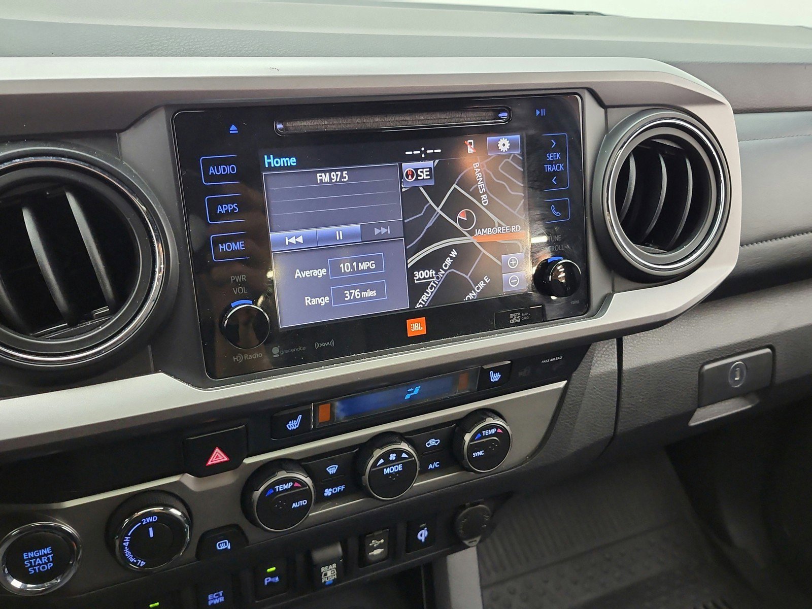 Used 2019 Toyota Tacoma Limited AWD/4WD image 10