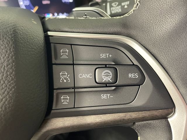 New 2026 Jeep Grand Cherokee Altitude AWD/4WD image 9