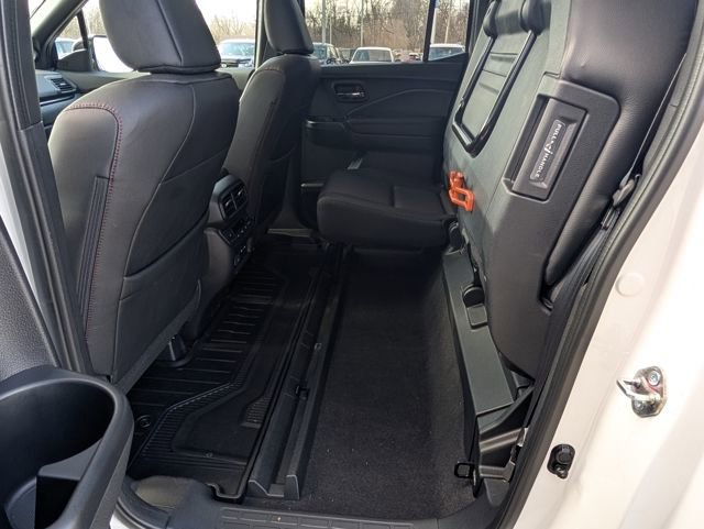 Certified 2025 Honda Ridgeline Black Edition image 19