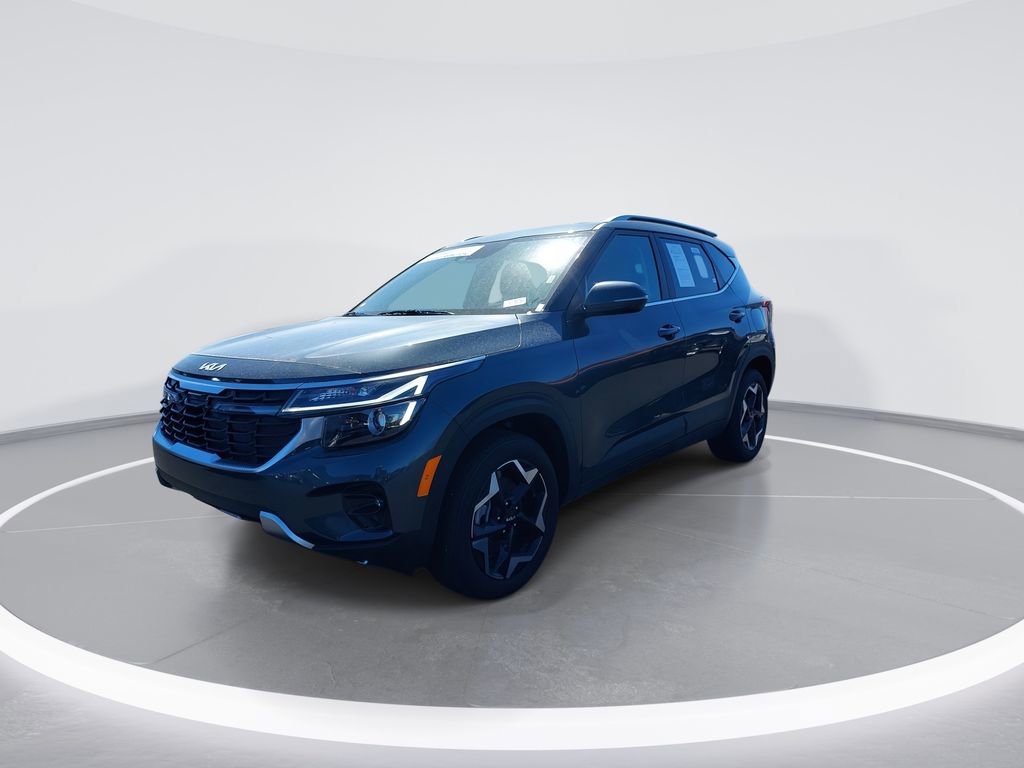 Used 2025 Kia Seltos EX w/ EX Sunroof Package image 4