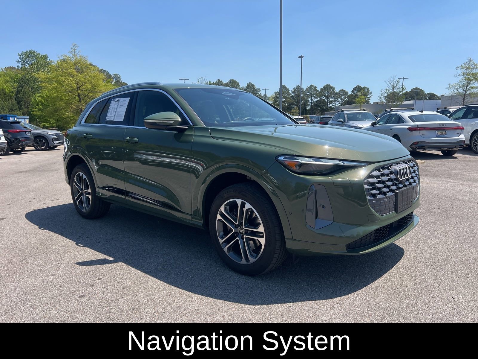 Used 2025 Audi Q5 Premium w/ 19" Wheel Package image 3