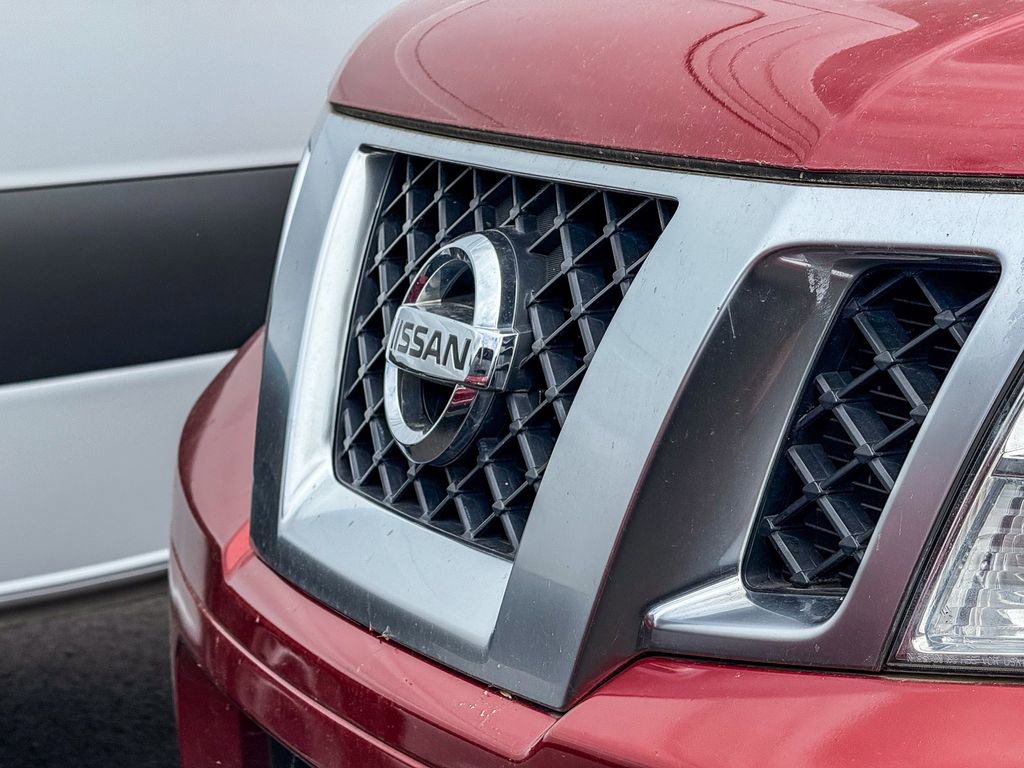 Used 2018 Nissan Frontier PRO-4X AWD/4WD image 3