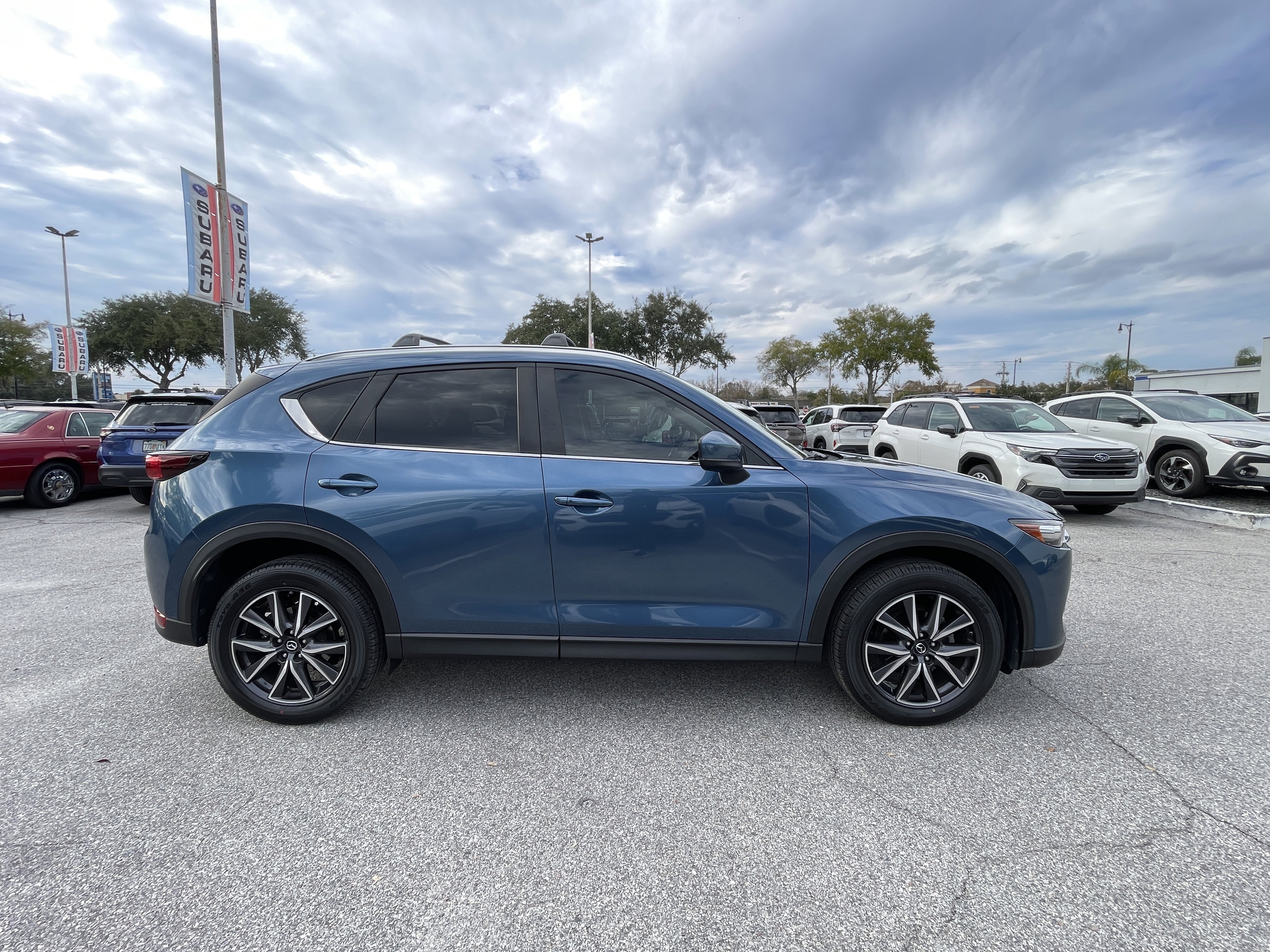 Used 2018 MAZDA CX-5 Touring image 2