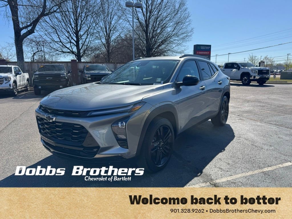 Used 2025 Chevrolet Trax ACTIV w/ Sunroof Package image 3