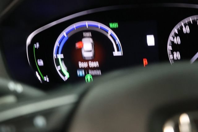 Used 2019 Honda Insight EX image 23