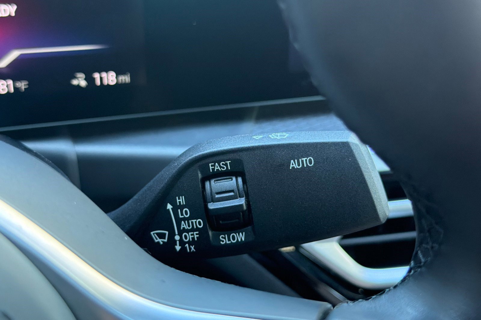 Used 2024 BMW i4 eDrive40 w/ M Sport Package image 33