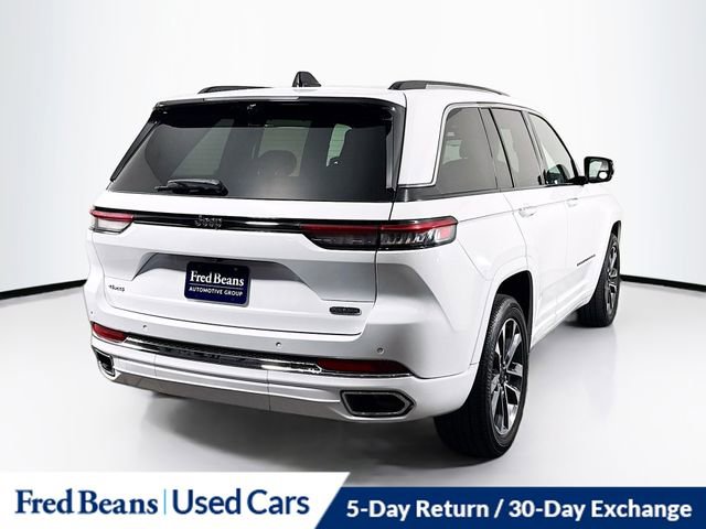 Used 2023 Jeep Grand Cherokee Overland w/ Luxury Tech Group IV AWD/4WD image 10