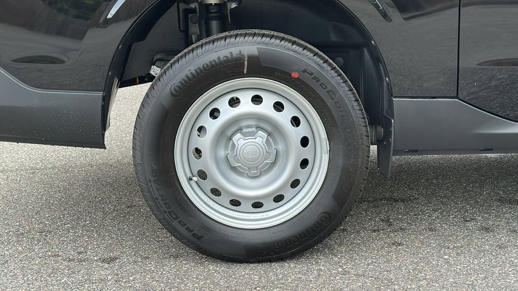 Used 2025 Ford Maverick XL image 4