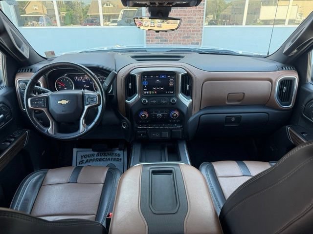 Used 2019 Chevrolet Silverado 1500 High Country w/ Technology Package AWD/4WD image 30