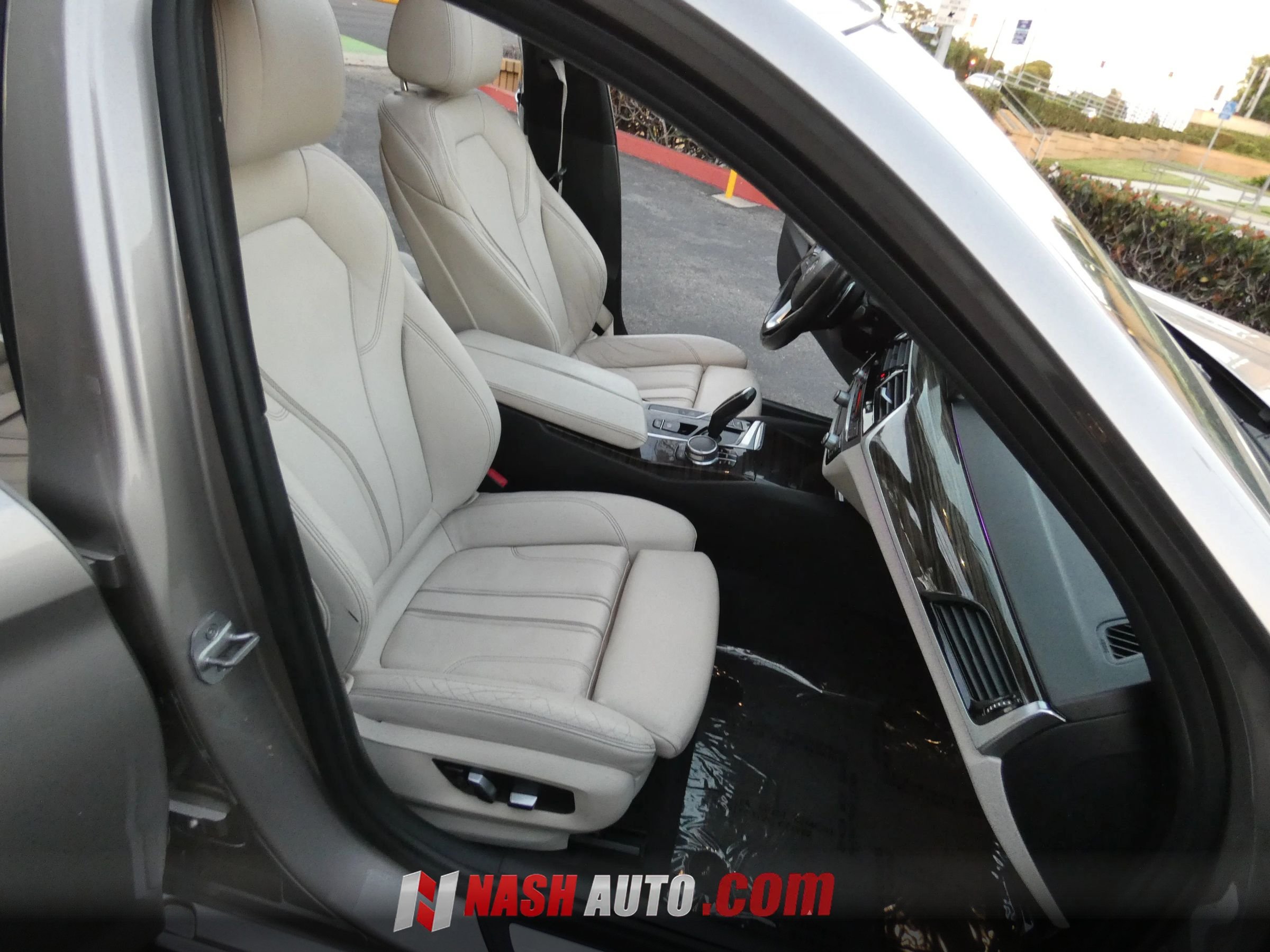 Used 2018 BMW 540i RWD image 26
