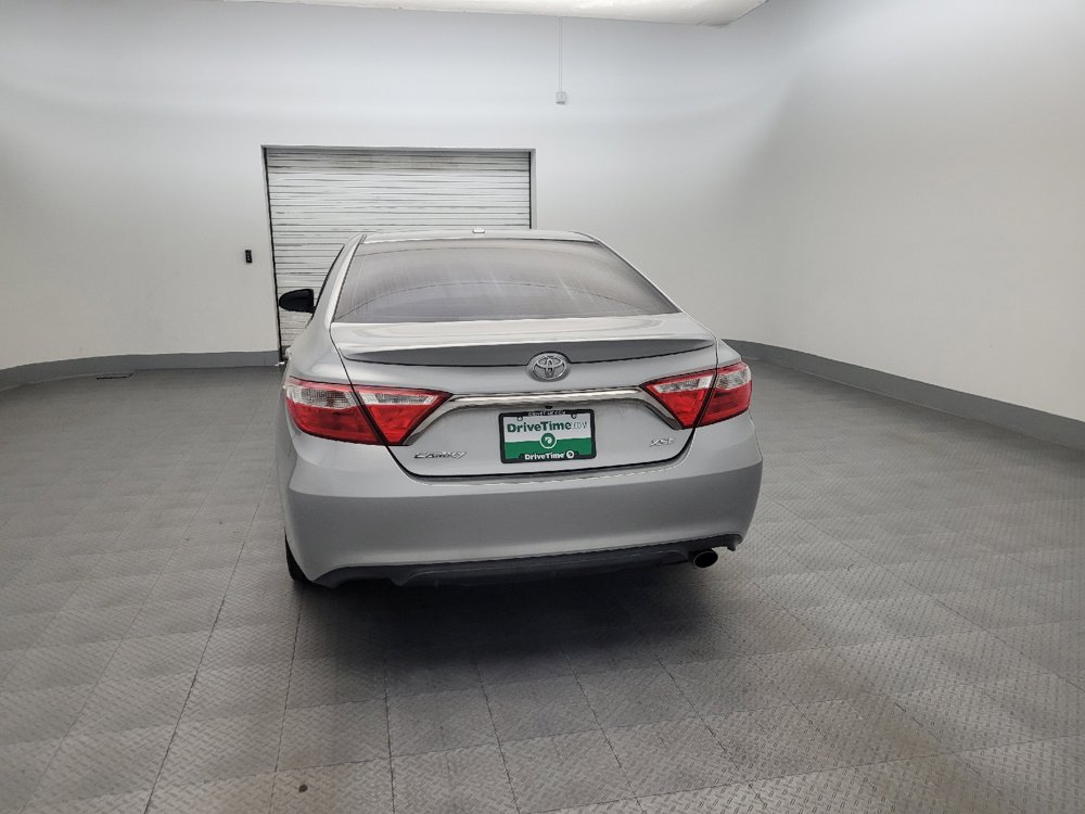 Used 2017 Toyota Camry XSE w/ Moonroof Package FWD image 6