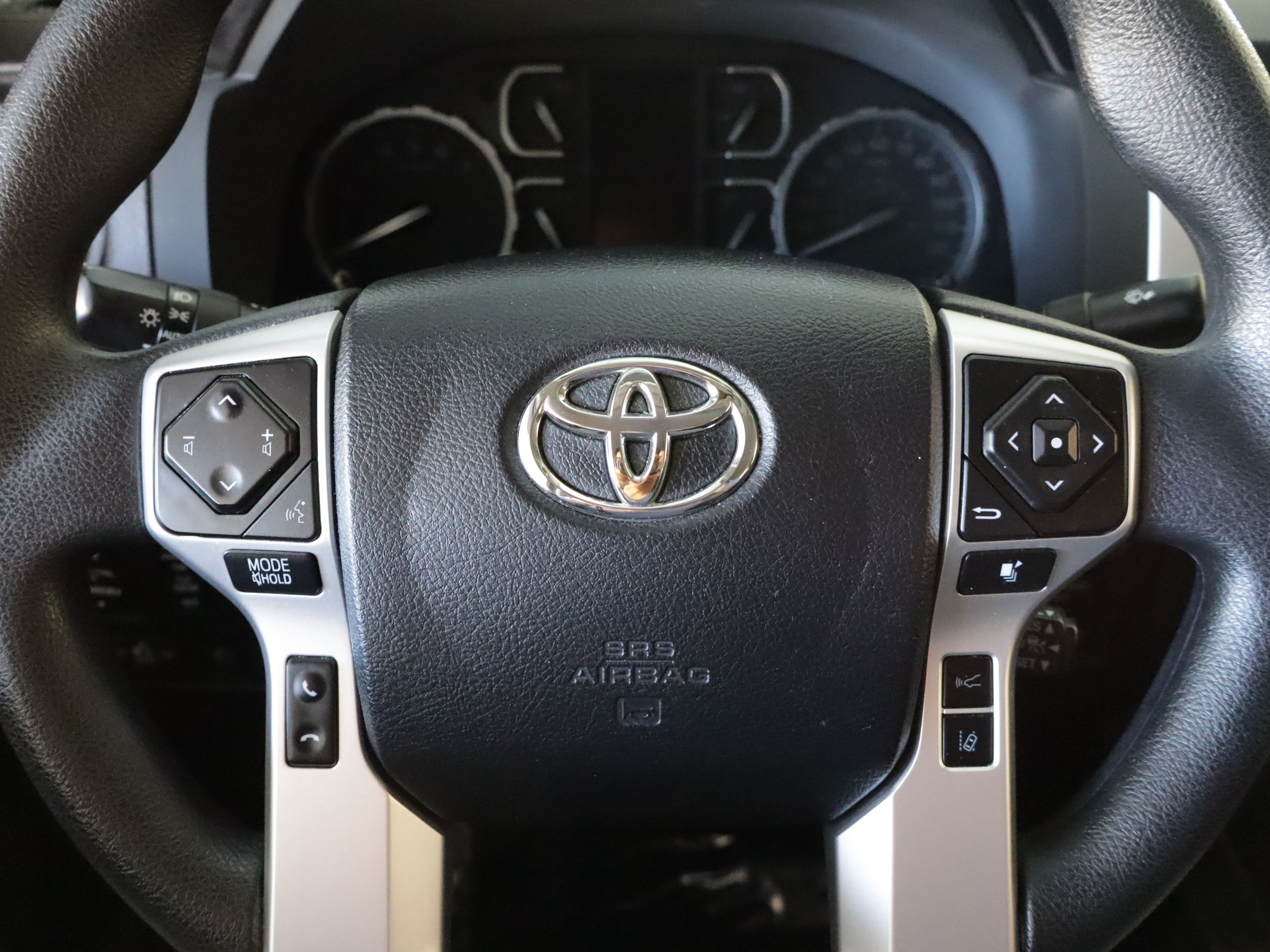 Used 2021 Toyota Tundra SR5 w/ Trail Edition AWD/4WD image 14