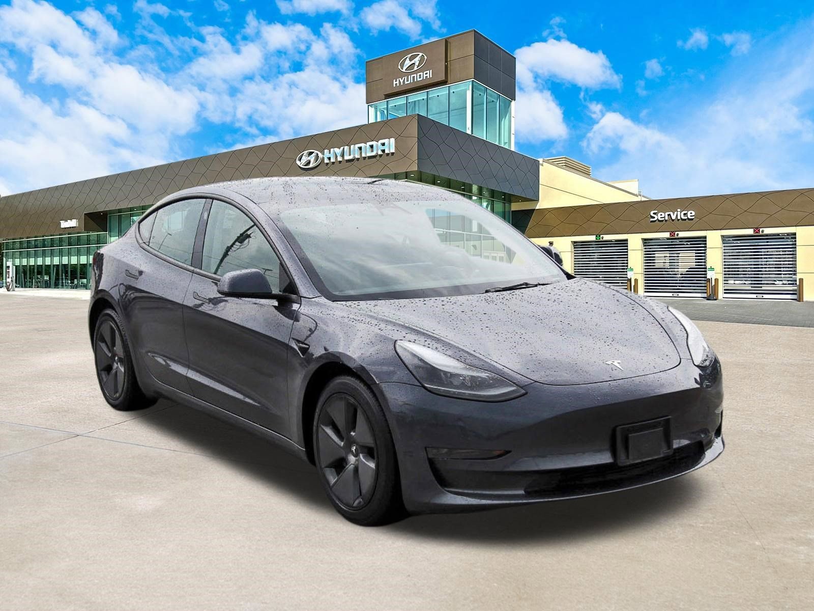 Used 2023 Tesla Model 3 Standard Range RWD image 3