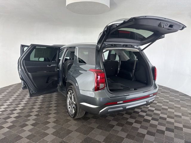 Used 2025 Hyundai Palisade Limited AWD/4WD image 17