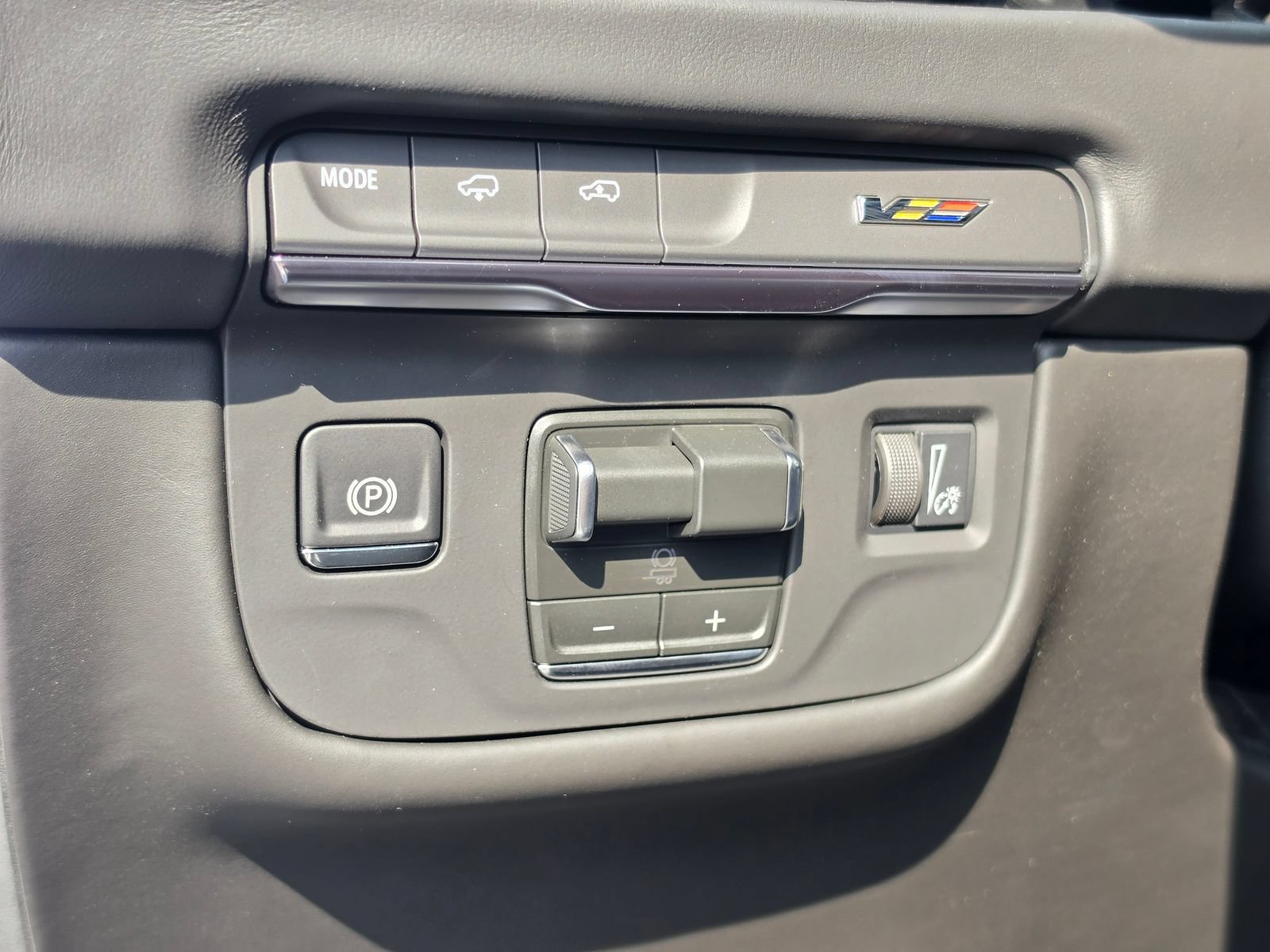 Used 2026 Cadillac Escalade V w/ LPO, Floor Liner Package AWD/4WD image 12