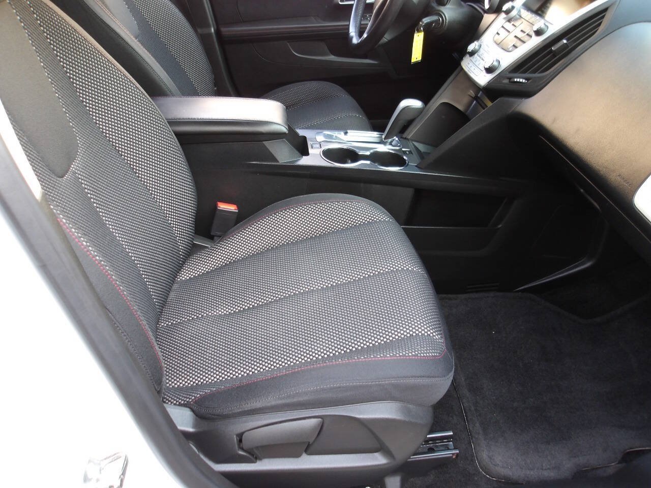 Used 2015 Chevrolet Equinox LT w/ Driver Convenience Package FWD image 7