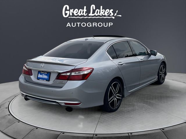 Used 2016 Honda Accord Touring image 5