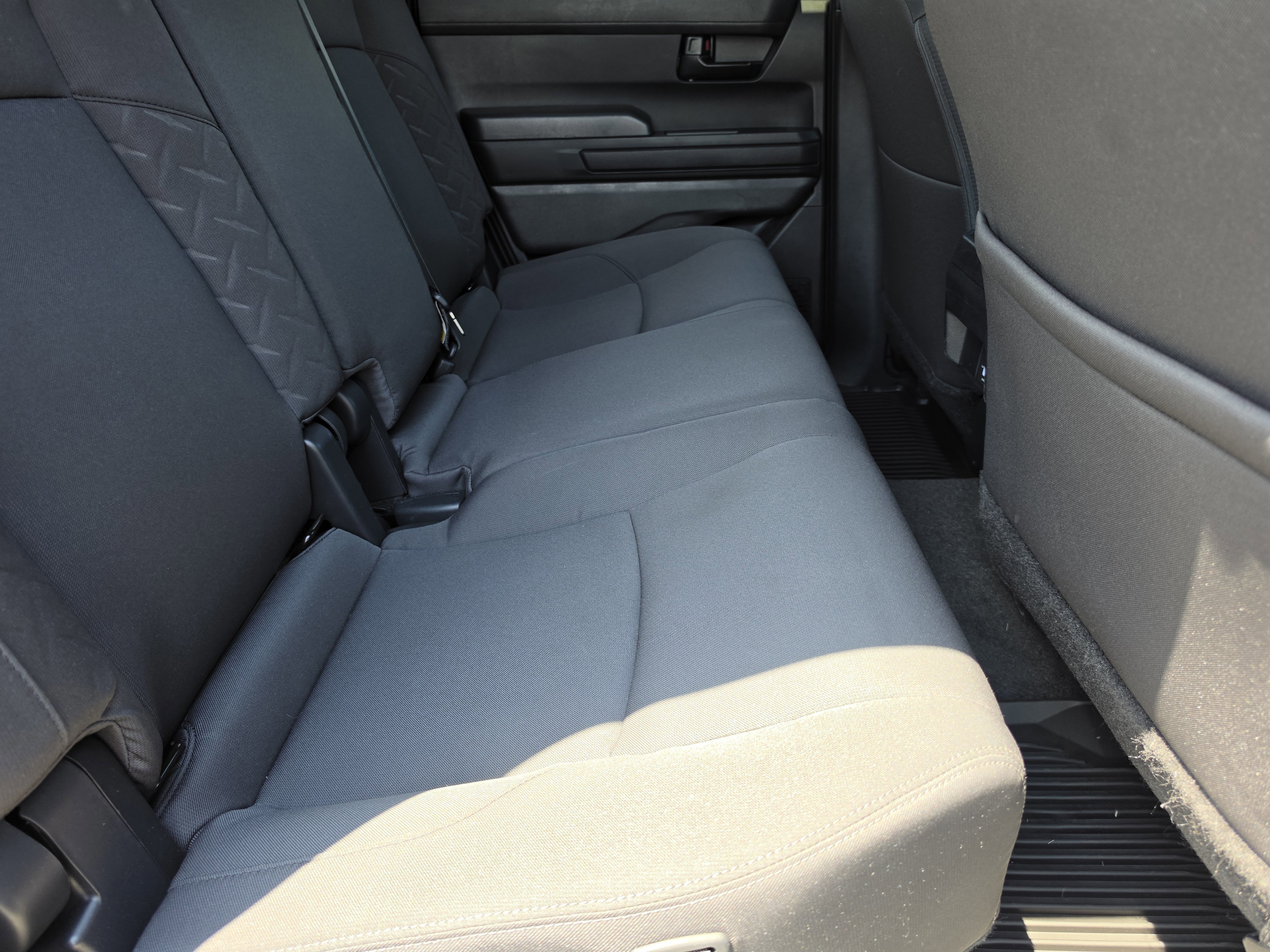 Certified 2025 Toyota Tacoma SR5 AWD/4WD image 11