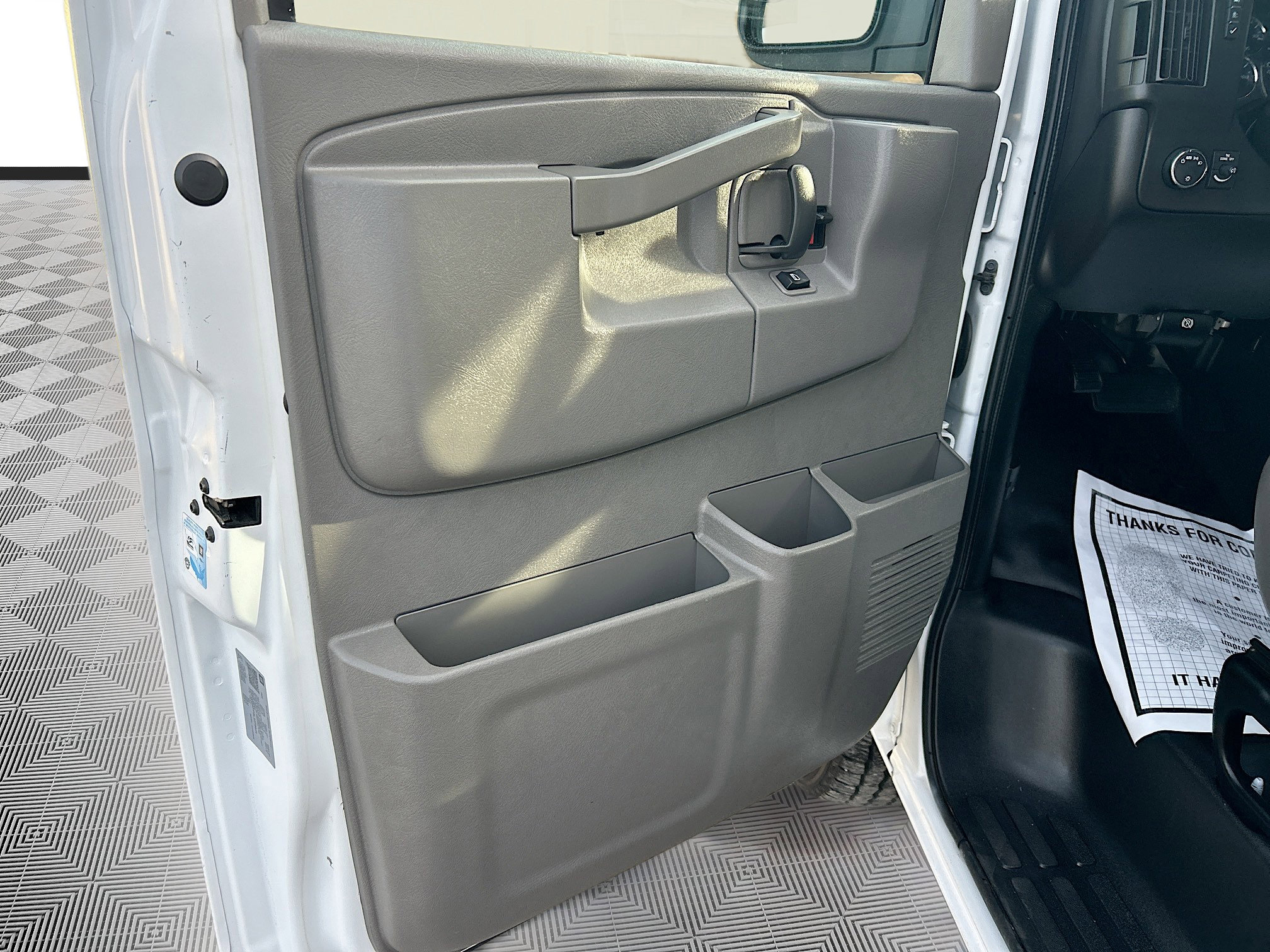 Used 2020 Chevrolet Express 2500 w/ Driver Convenience Package image 16